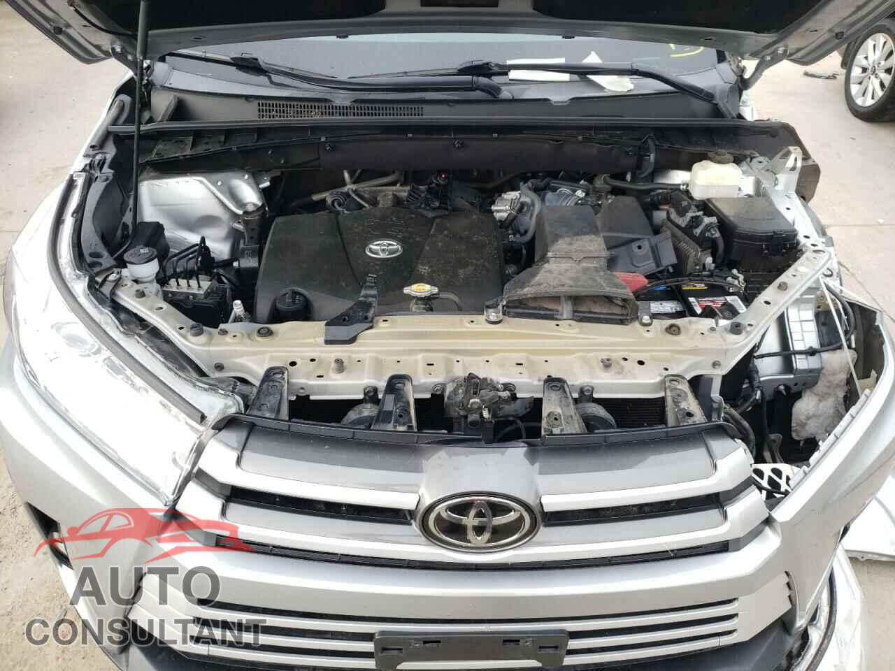 TOYOTA HIGHLANDER 2017 - 5TDZZRFH0HS197422