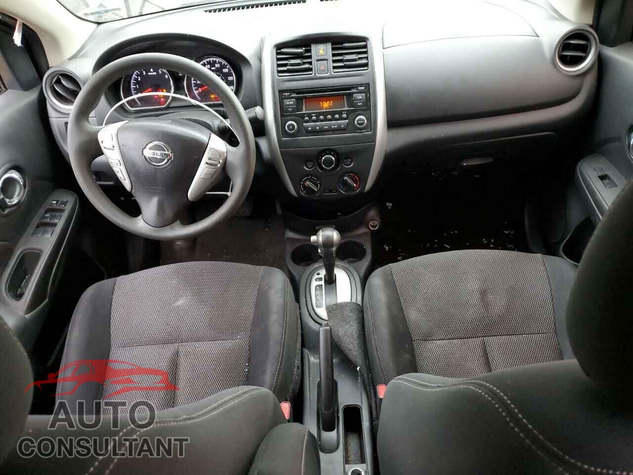 NISSAN VERSA 2017 - 3N1CN7AP3HL831299
