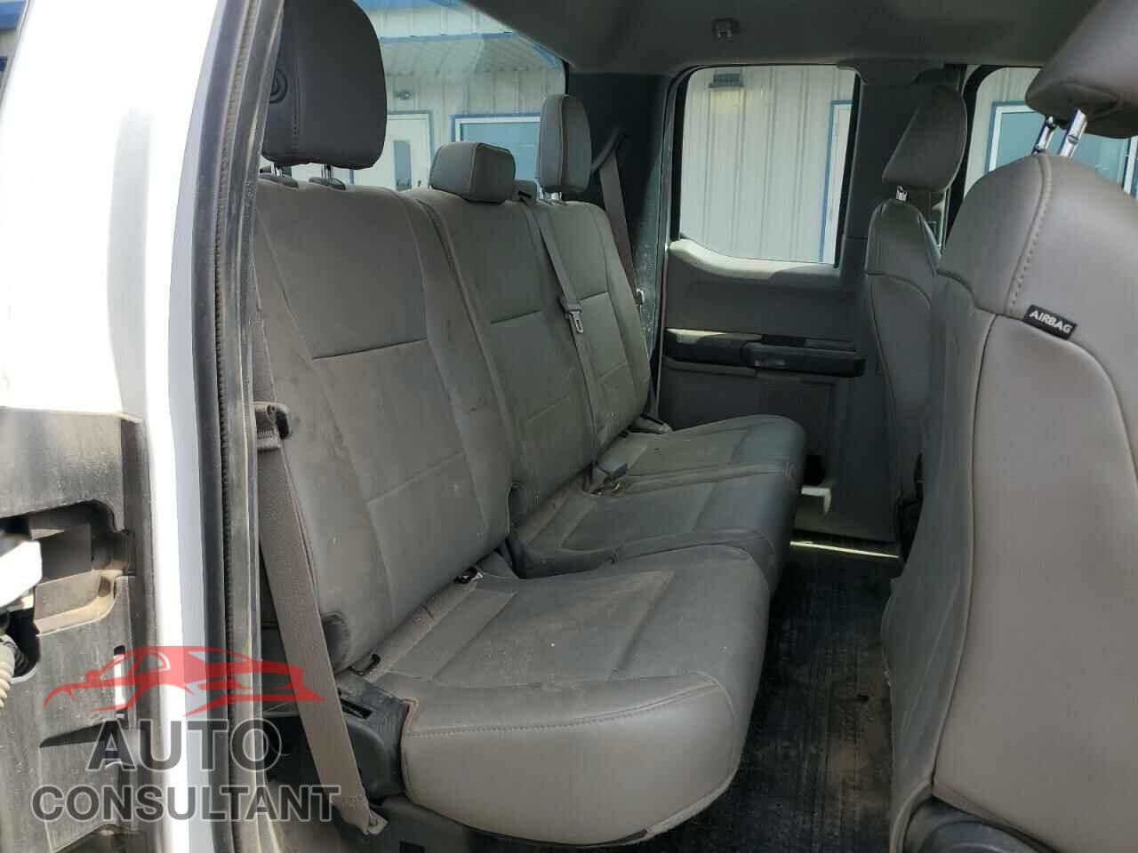FORD F-150 2017 - 1FTEX1CF8HFA40102