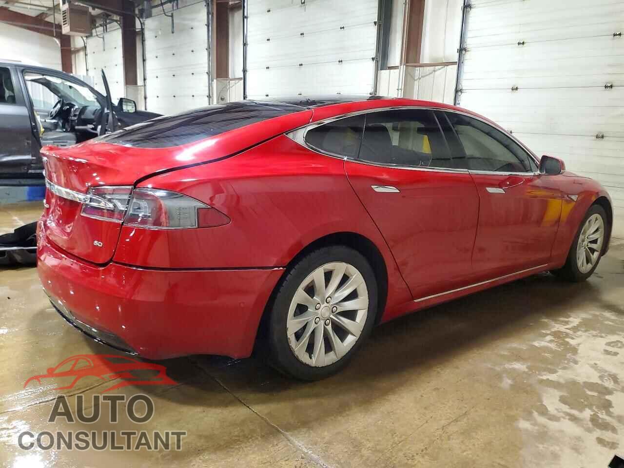 TESLA MODEL S 2016 - 5YJSA1E18GF158918