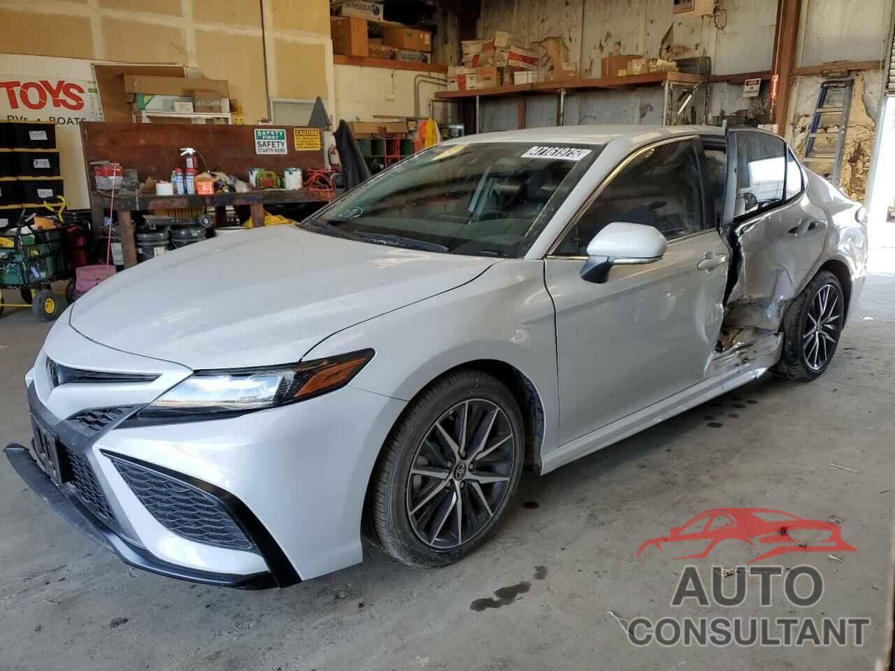 TOYOTA CAMRY 2023 - 4T1G11AK0PU166437