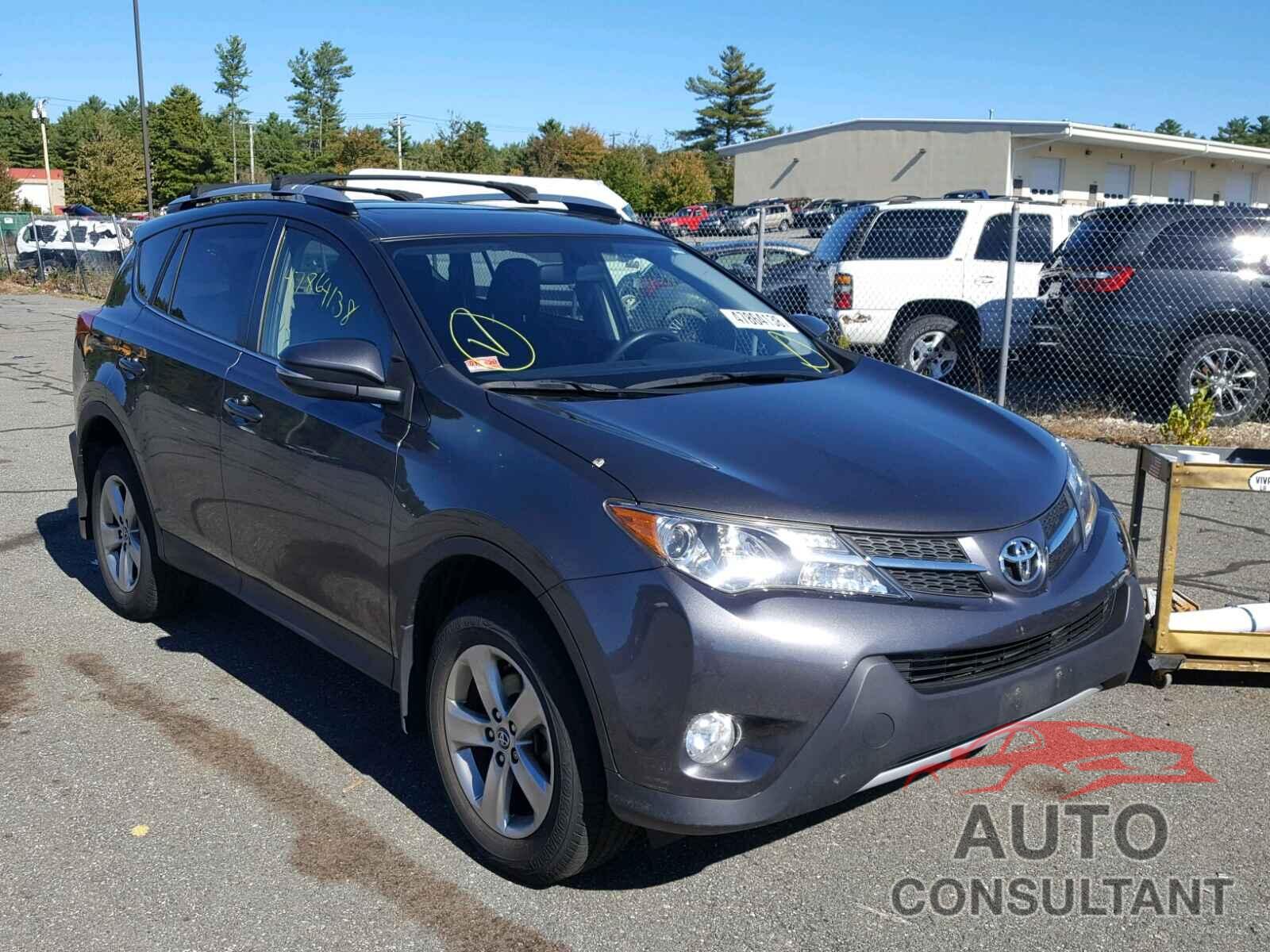 TOYOTA RAV4 XLE 2015 - JTMRFREV2FJ050500