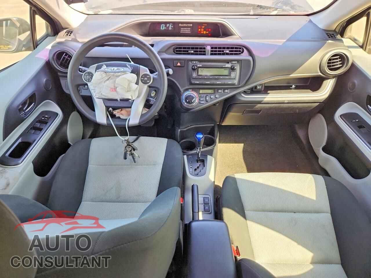 TOYOTA PRIUS 2014 - JTDKDTB30E1565002