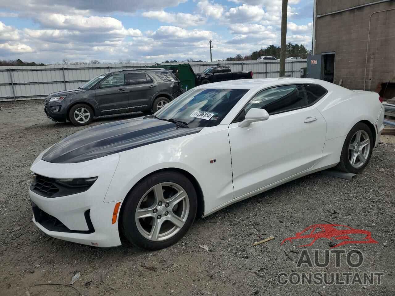 CHEVROLET CAMARO 2019 - 1G1FB1RX0K0130950