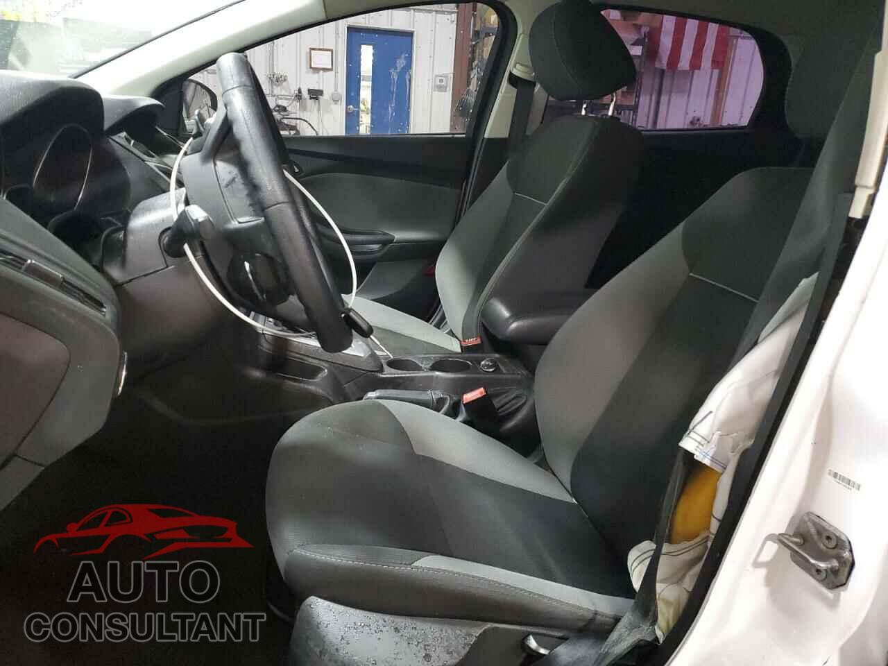 FORD FOCUS 2013 - 1FADP3F26DL341176