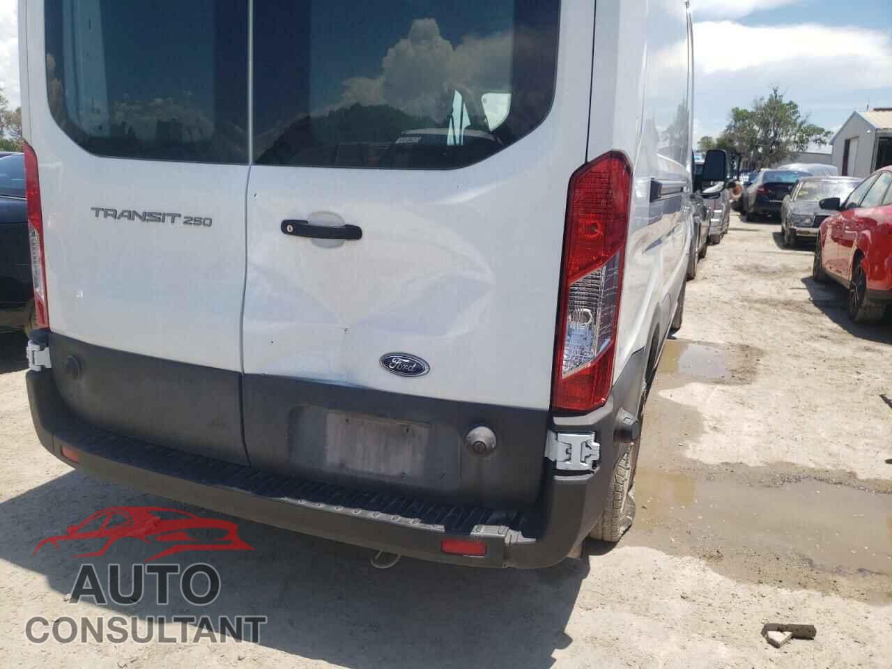 FORD TRANSIT CO 2020 - 1FTBR1C88LKA51549