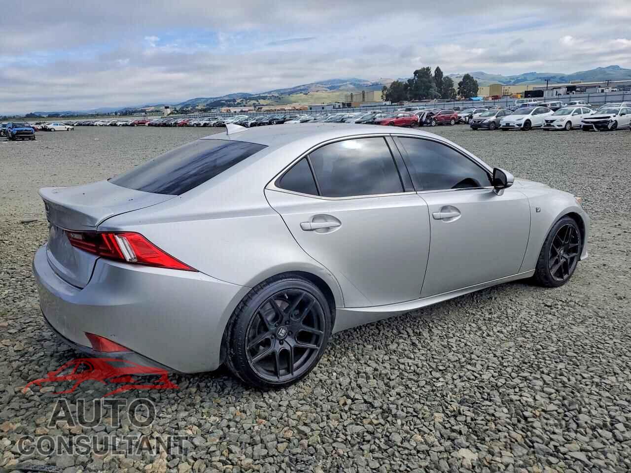 LEXUS IS 2015 - JTHBE1D21F5021378