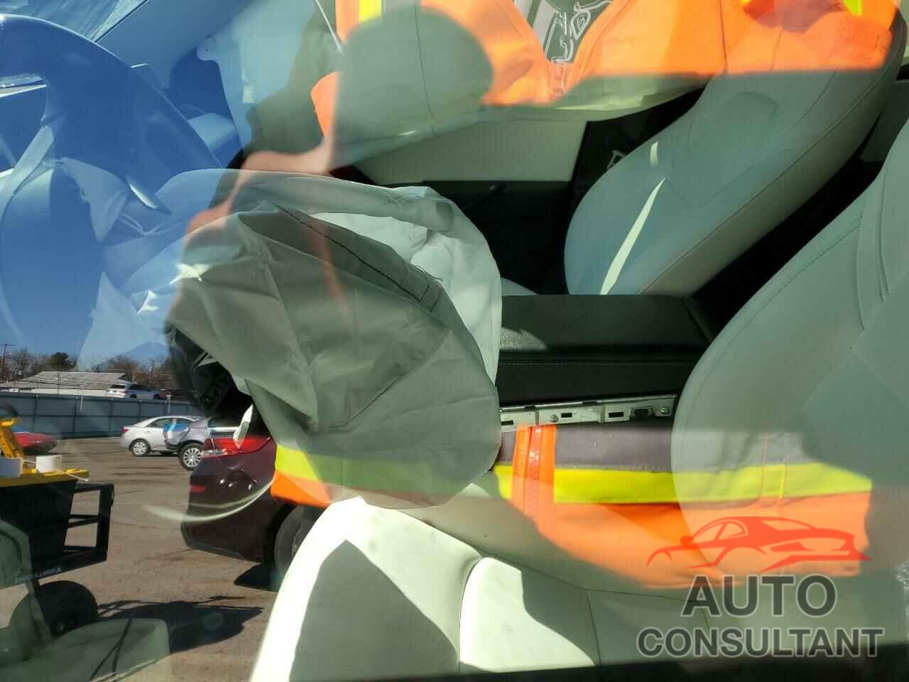 TESLA MODEL 3 2018 - 5YJ3E1EB7JF055708