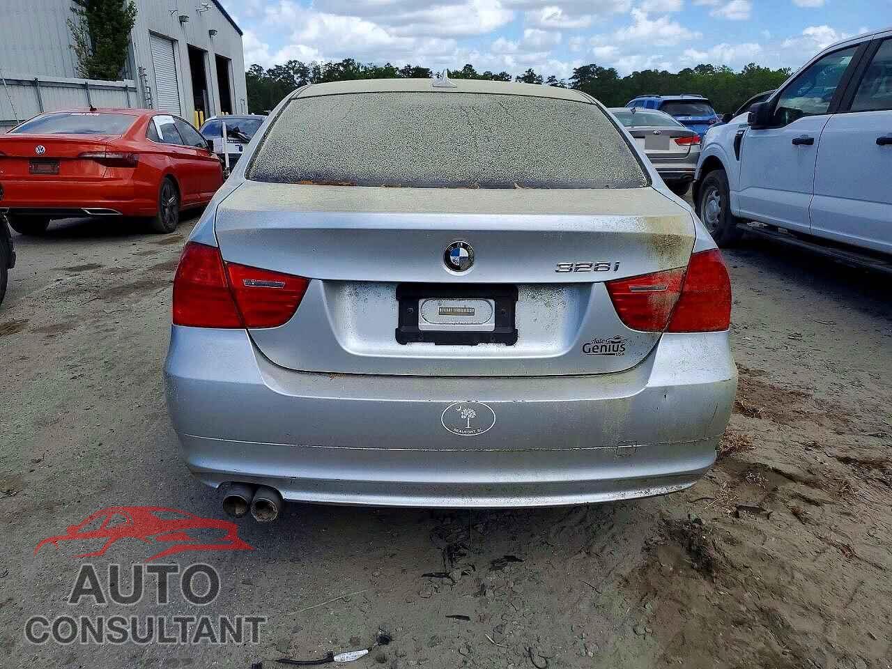 BMW 3 SERIES 2011 - WBAPH7C56BE682425