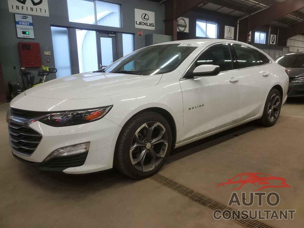 CHEVROLET MALIBU 2021 - 1G1ZD5ST0MF073512