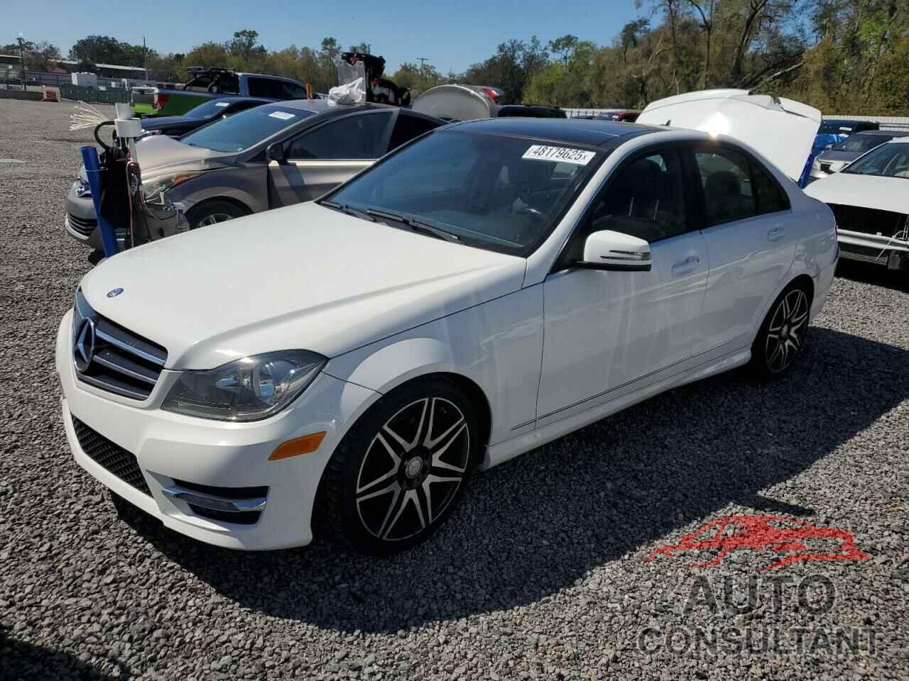 MERCEDES-BENZ C-CLASS 2013 - WDDGF4HBXDR273867