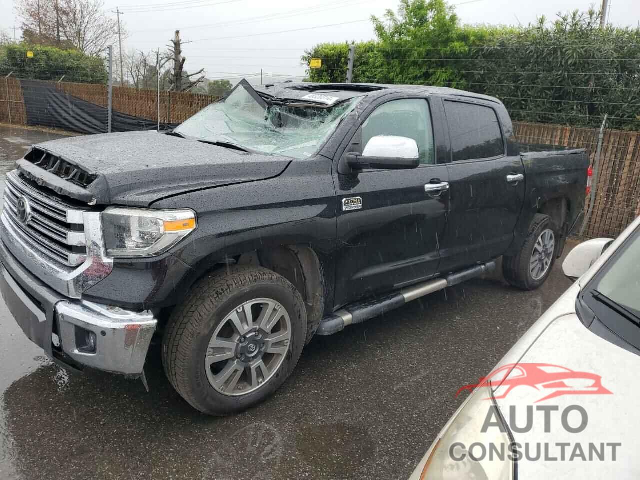 TOYOTA TUNDRA 2018 - 5TFAY5F13JX694234