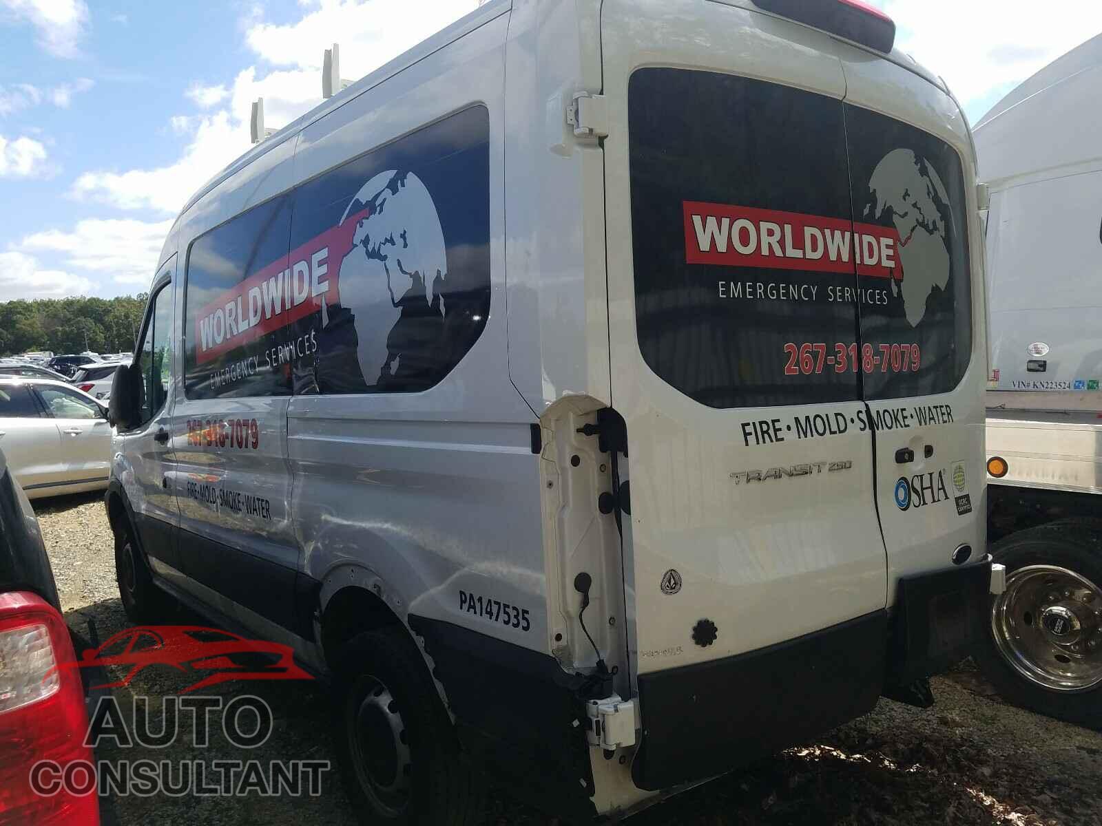 FORD TRANSIT CO 2019 - 1FTYR1CM0KKA84616