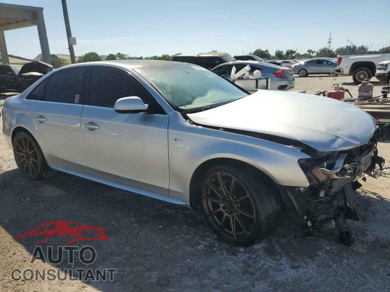 AUDI A4 2012 - WAUFFAFL8CN005189