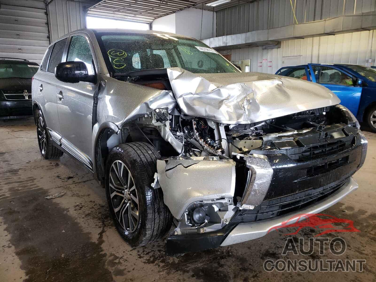 MITSUBISHI OUTLANDER 2018 - JA4AZ3A35JJ003504