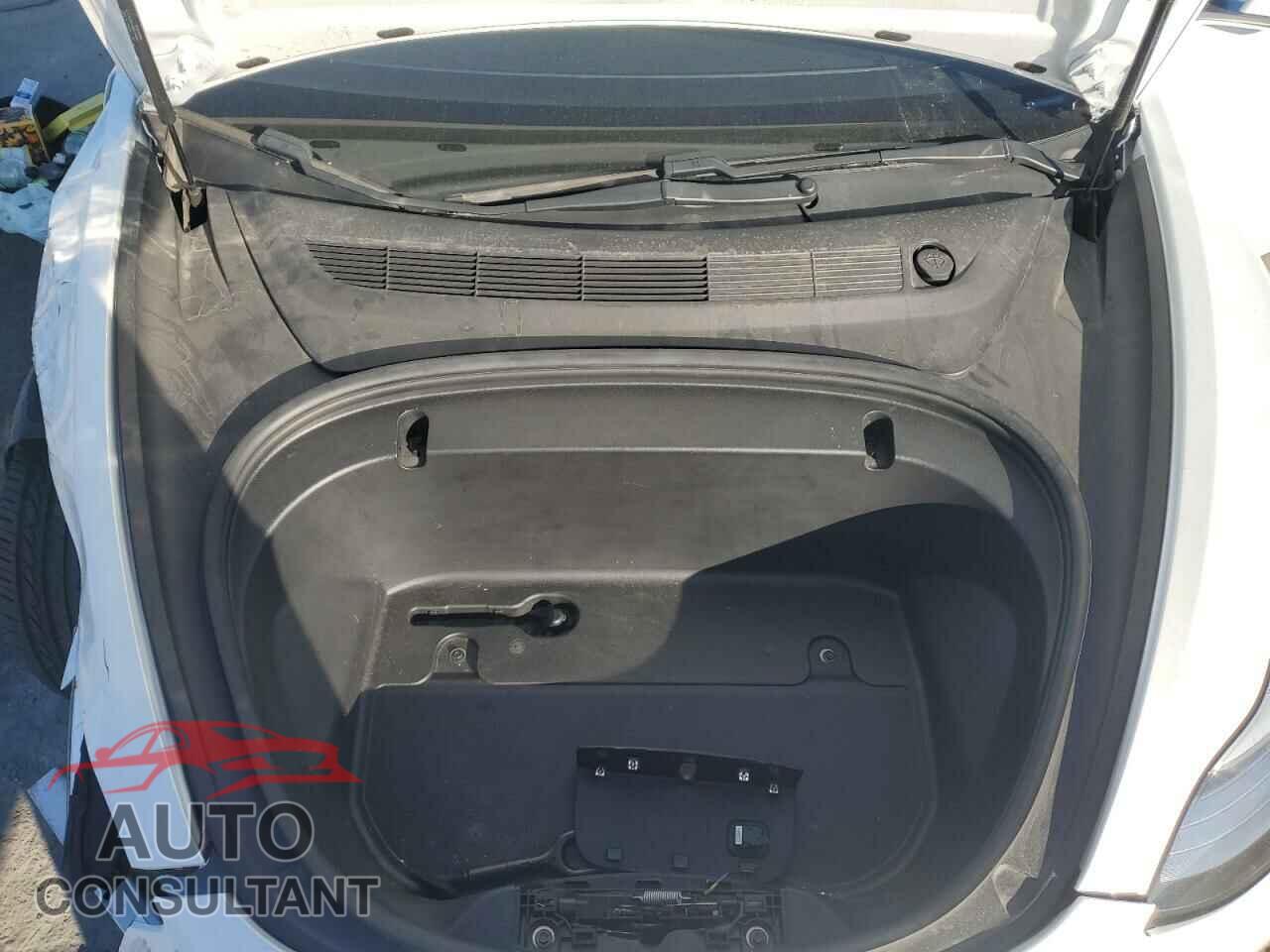 TESLA MODEL 3 2020 - 5YJ3E1EB4LF650258