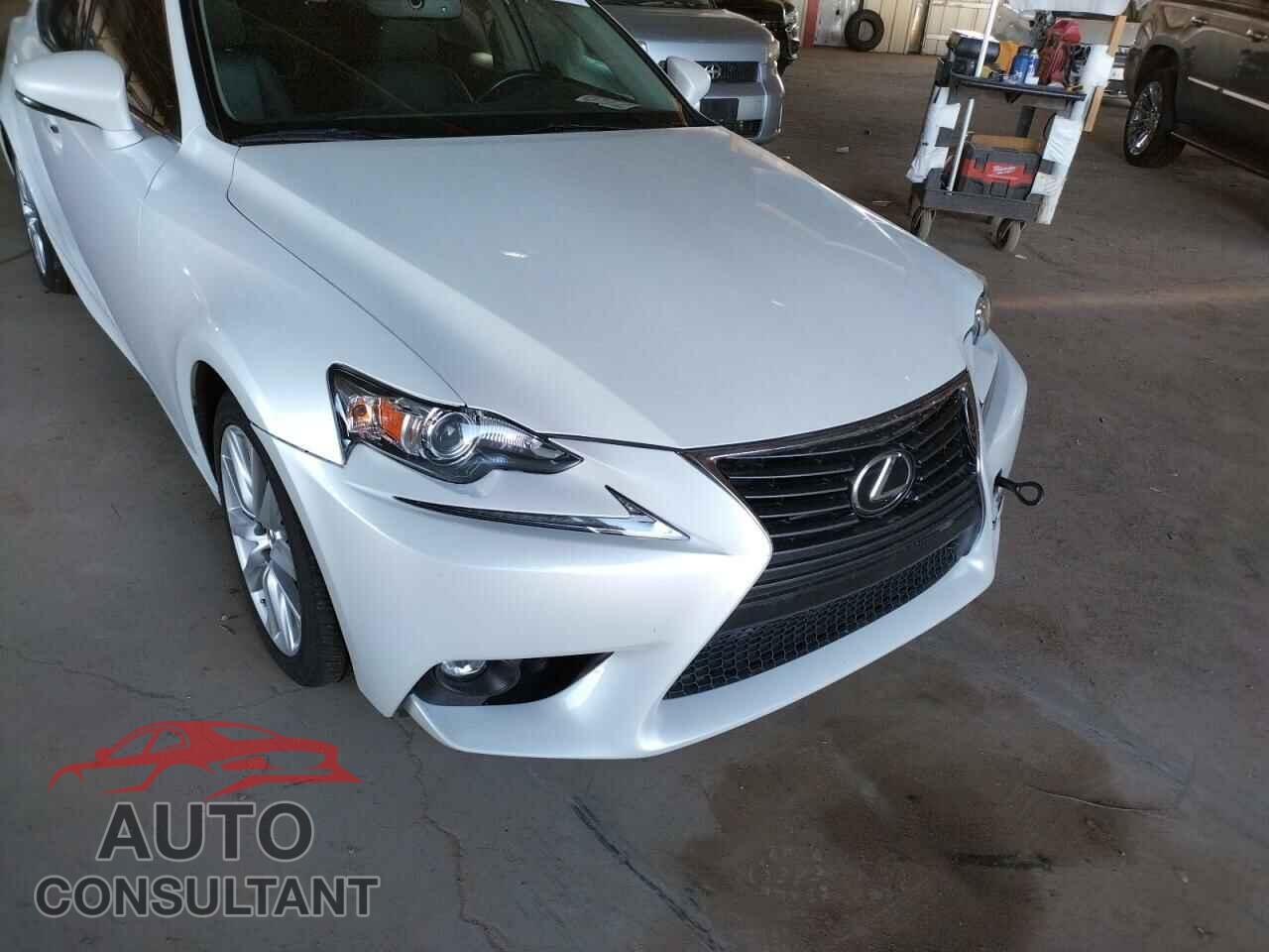 LEXUS IS 2016 - JTHCM1D25G5008111