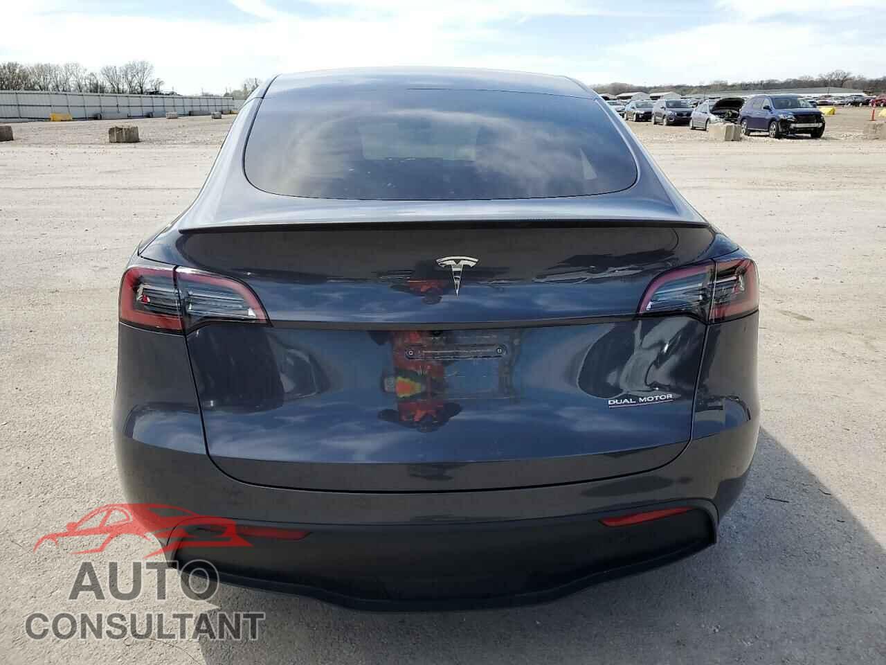TESLA MODEL Y 2023 - 7SAYGDEF3PF855180