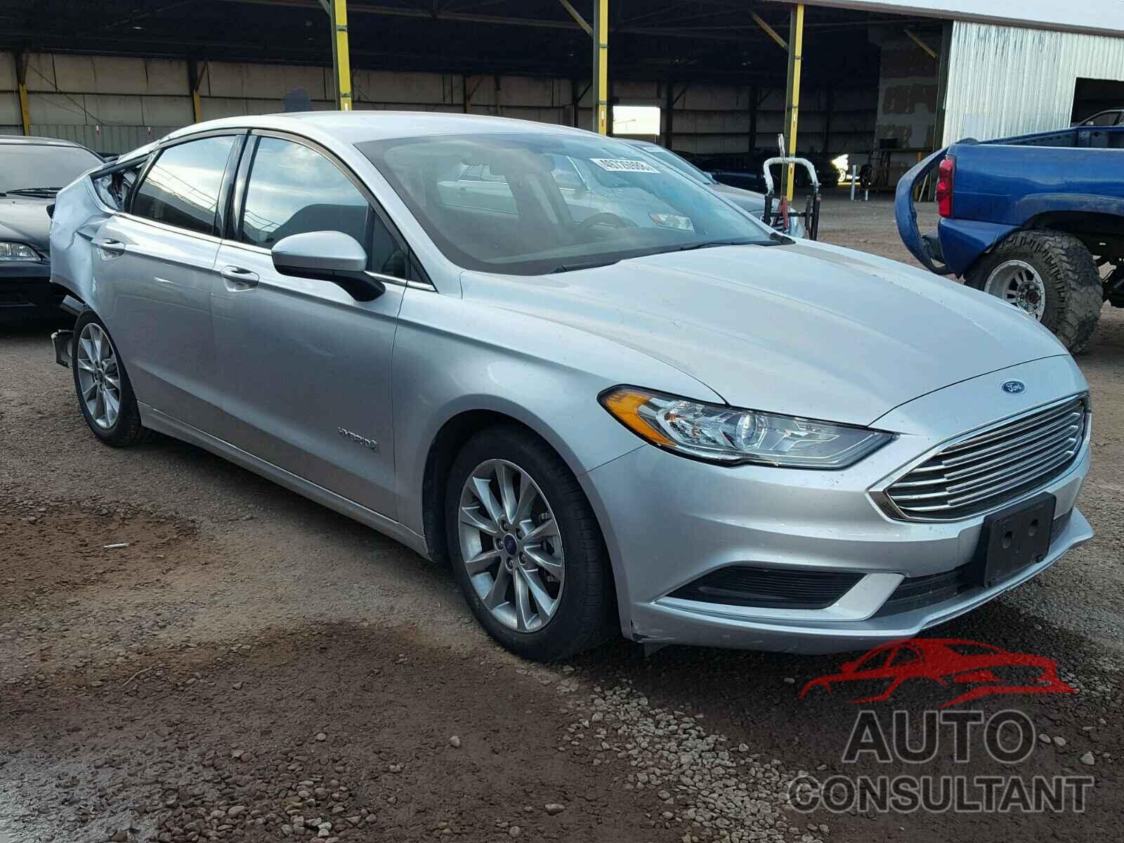 FORD FUSION 2017 - 3FA6P0LU6HR386395