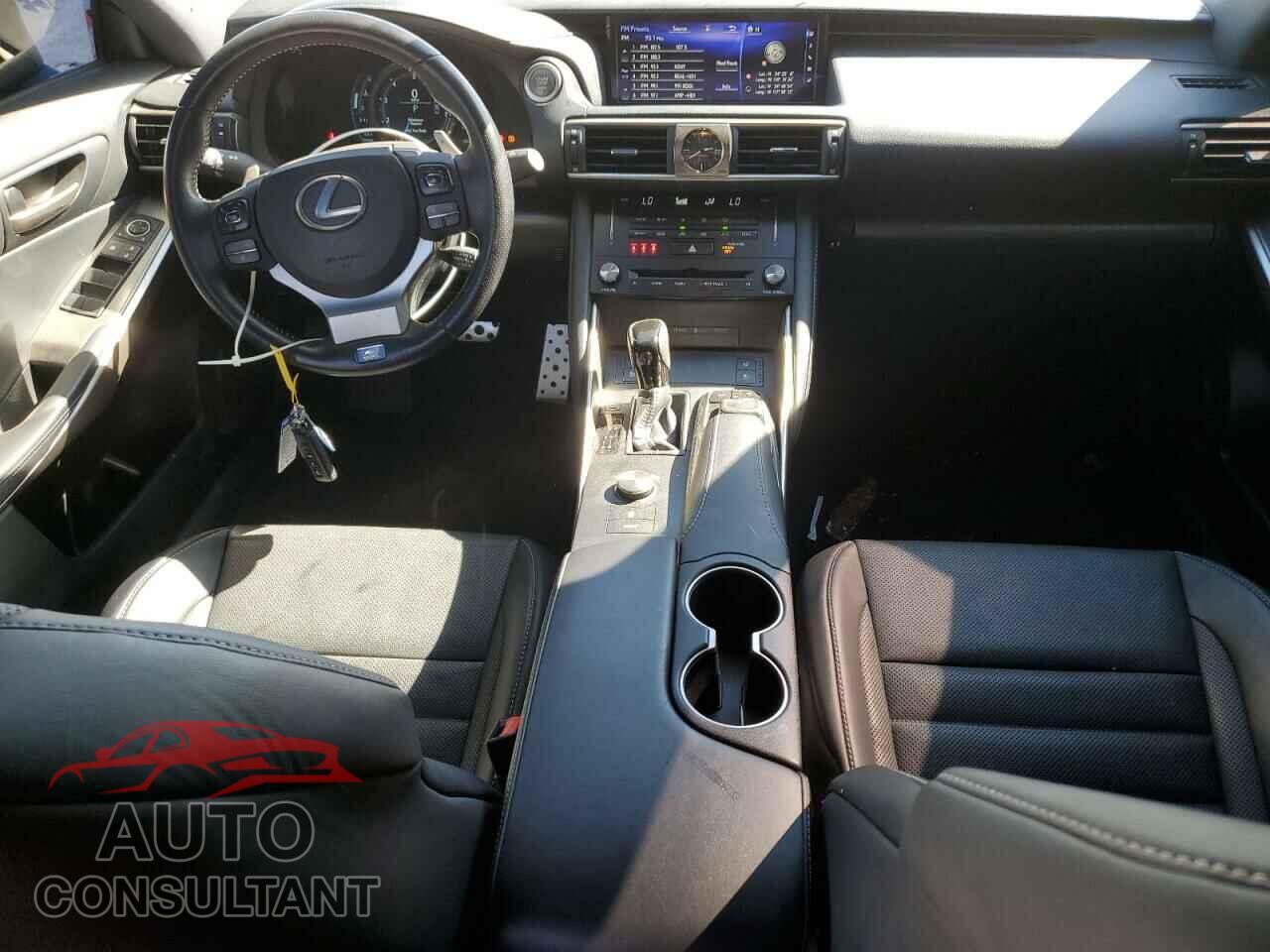 LEXUS IS 2017 - JTHBA1D25H5054995