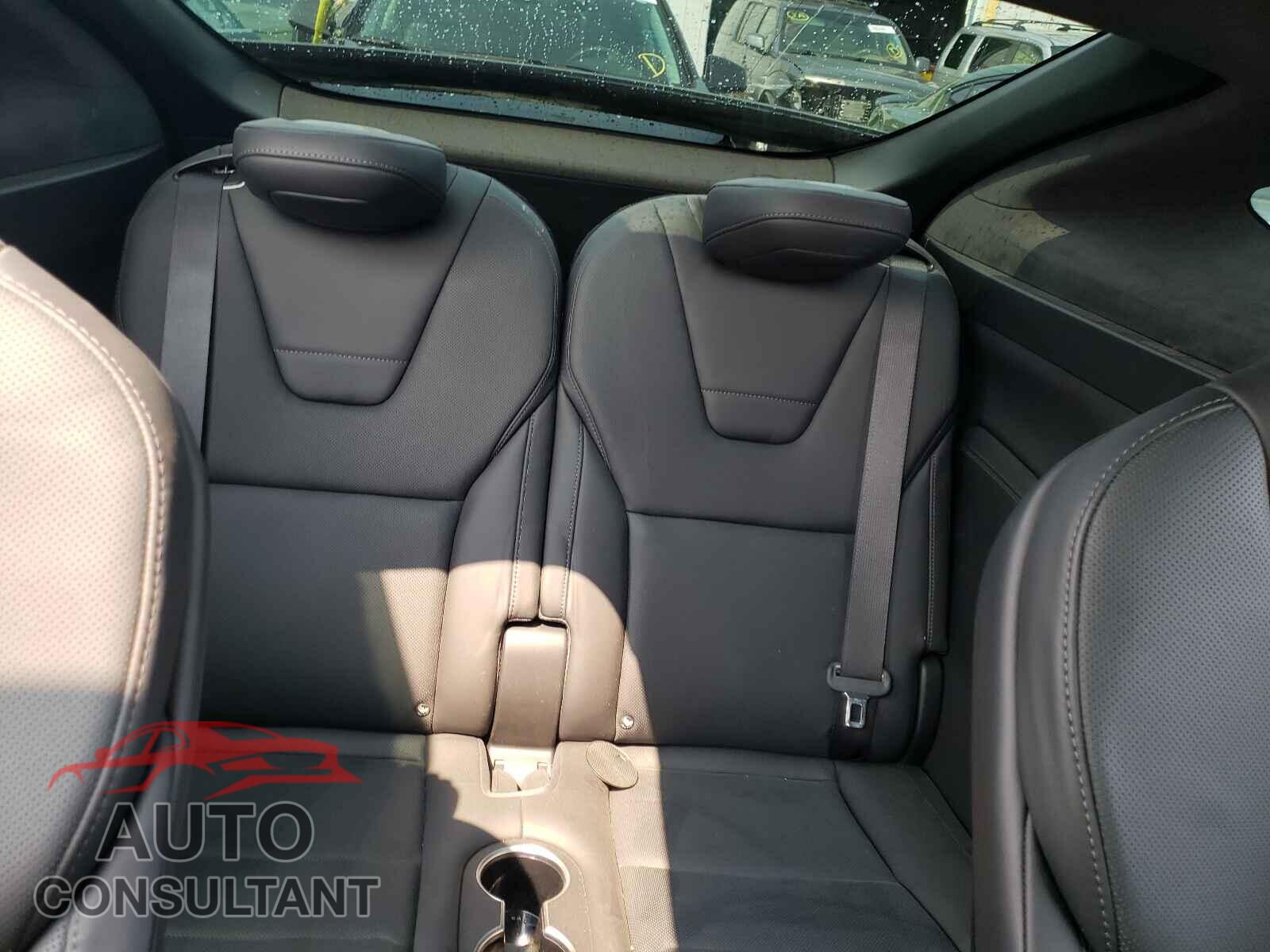 TESLA MODEL X 2016 - 5YJXCBE49GF015041