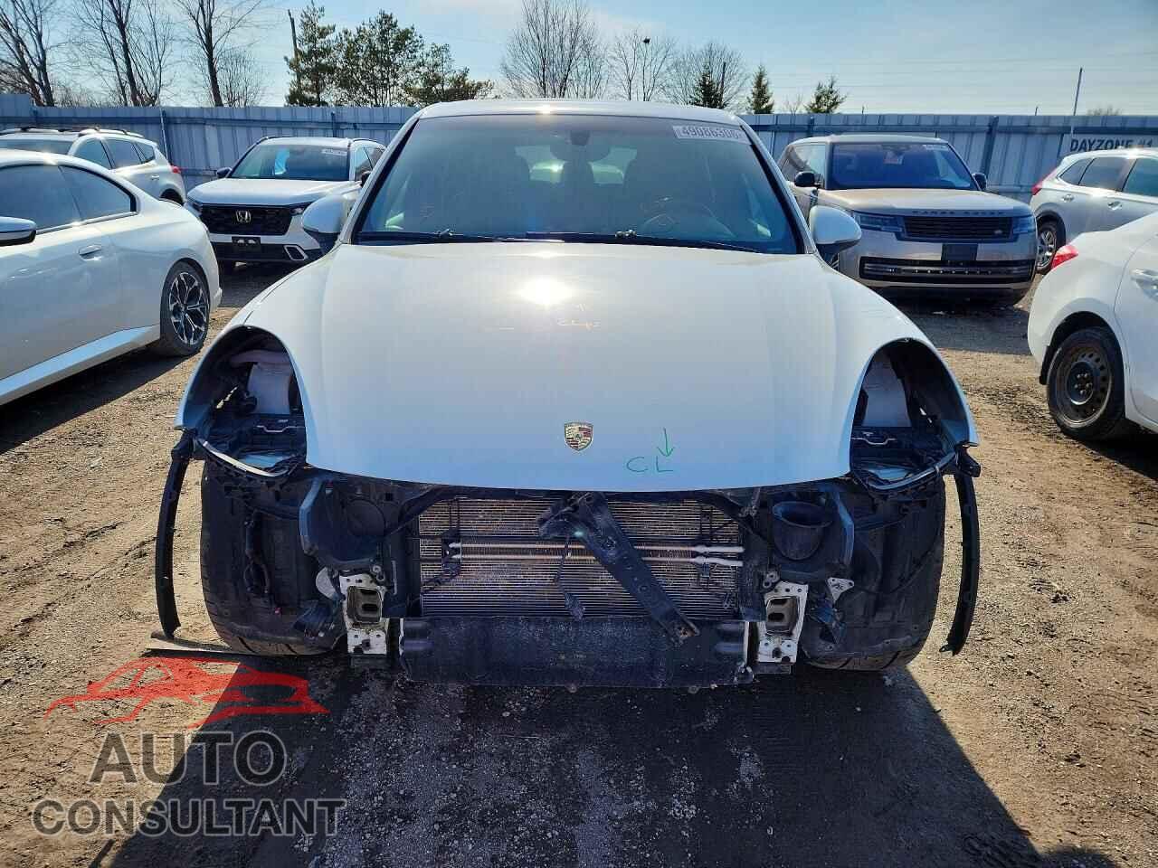 PORSCHE CAYENNE 2016 - WP1AA2A22GLA03261