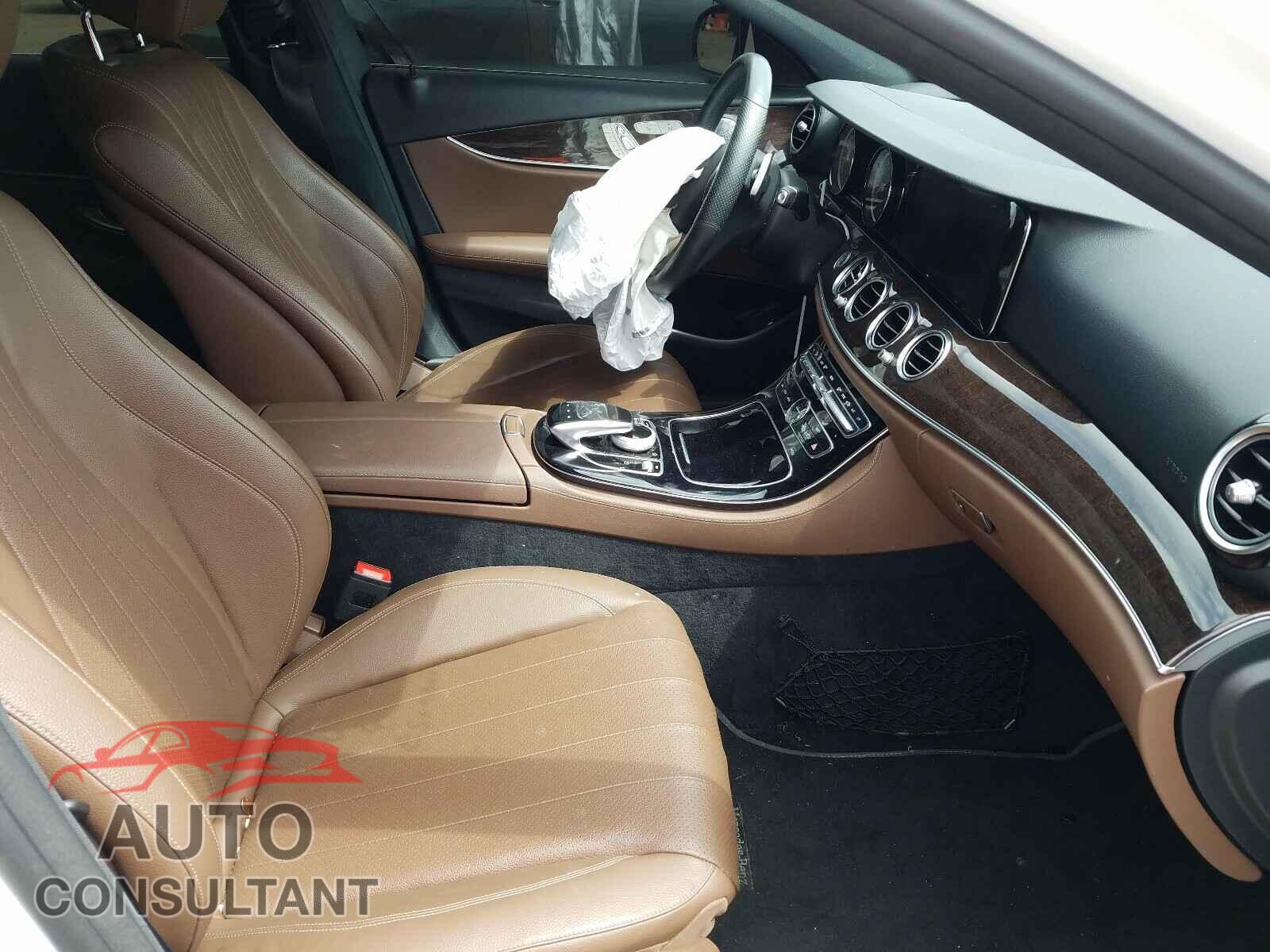 MERCEDES-BENZ E CLASS 2017 - WDDZF4KB1HA037890