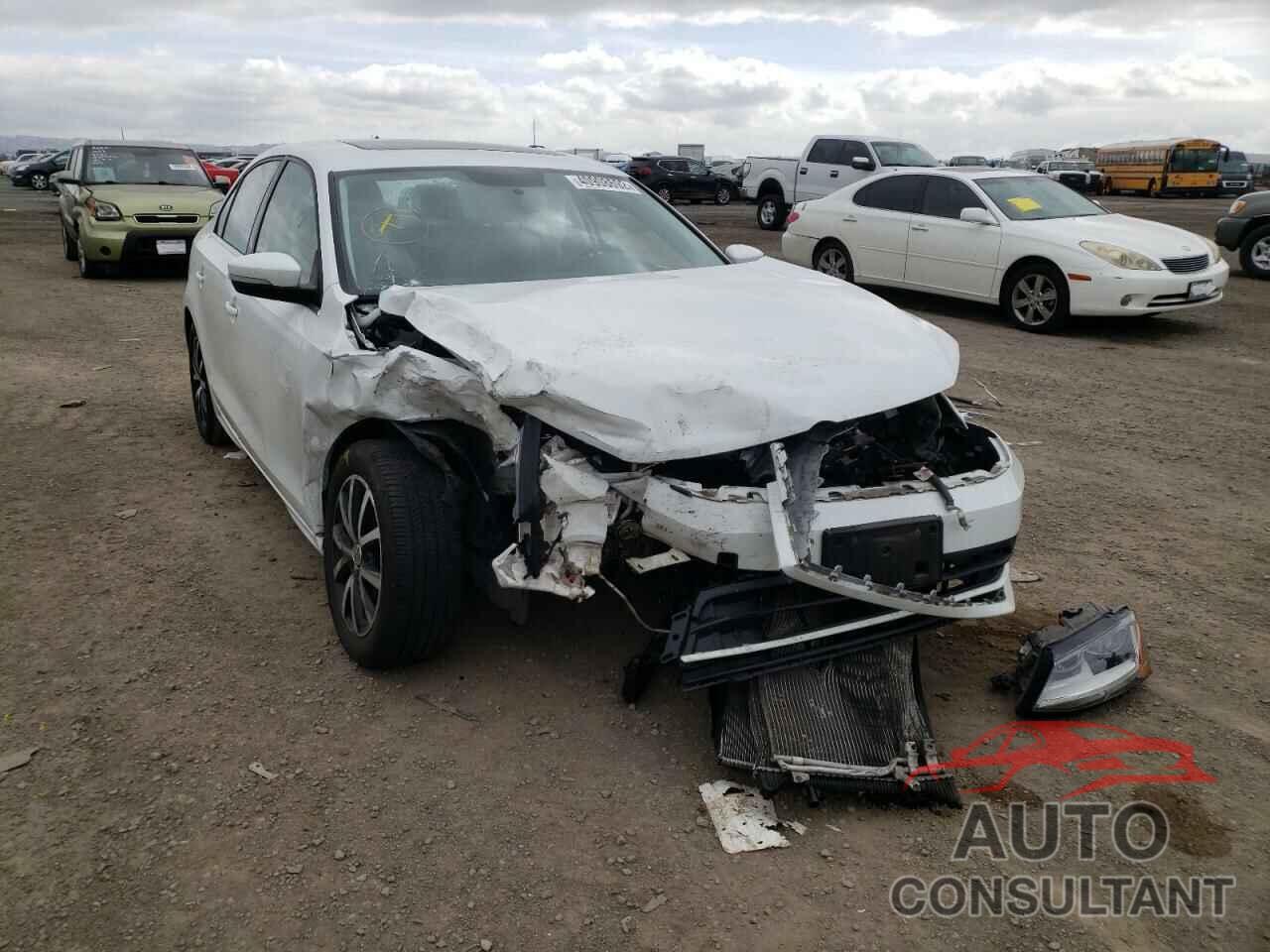 VOLKSWAGEN JETTA 2017 - 3VWDB7AJ8HM394056