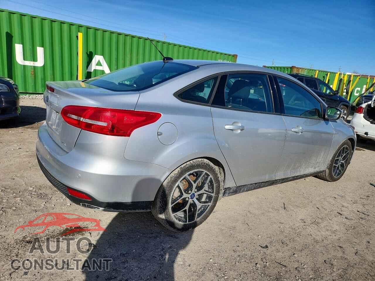 FORD FOCUS 2017 - 1FADP3H27HL257113