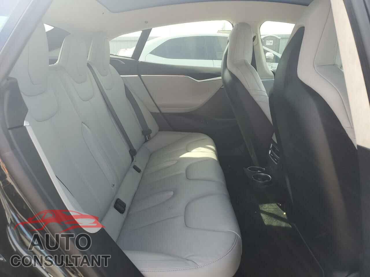TESLA MODEL S 2016 - 5YJSA1E11GF175480