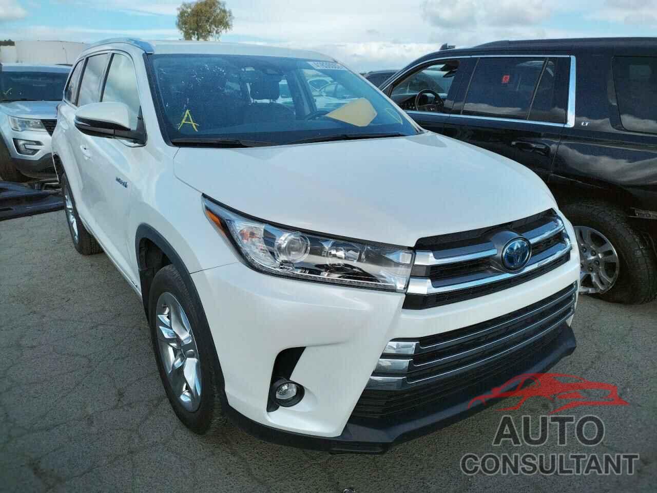 TOYOTA HIGHLANDER 2019 - 5TDDGRFH0KS067731
