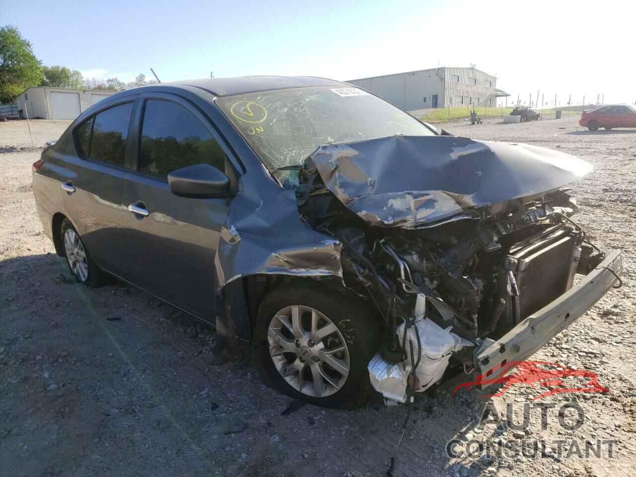 NISSAN VERSA 2017 - 3N1CN7AP8HL803420
