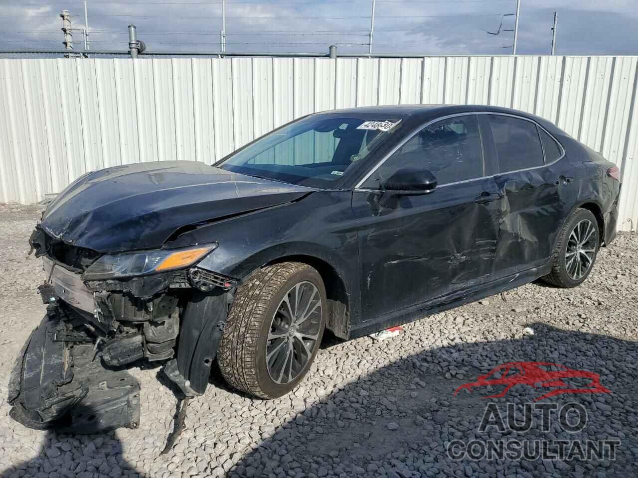 TOYOTA CAMRY 2018 - 4T1B11HK6JU588428