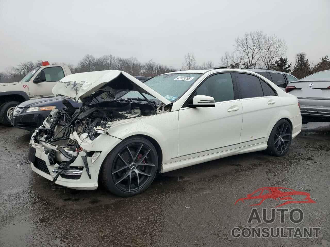 MERCEDES-BENZ C-CLASS 2012 - WDDGF8BB3CF879981