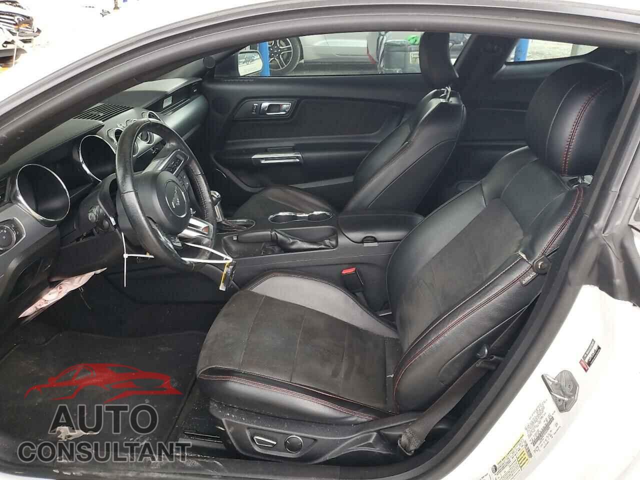 FORD MUSTANG 2017 - 1FA6P8CF5H5259091