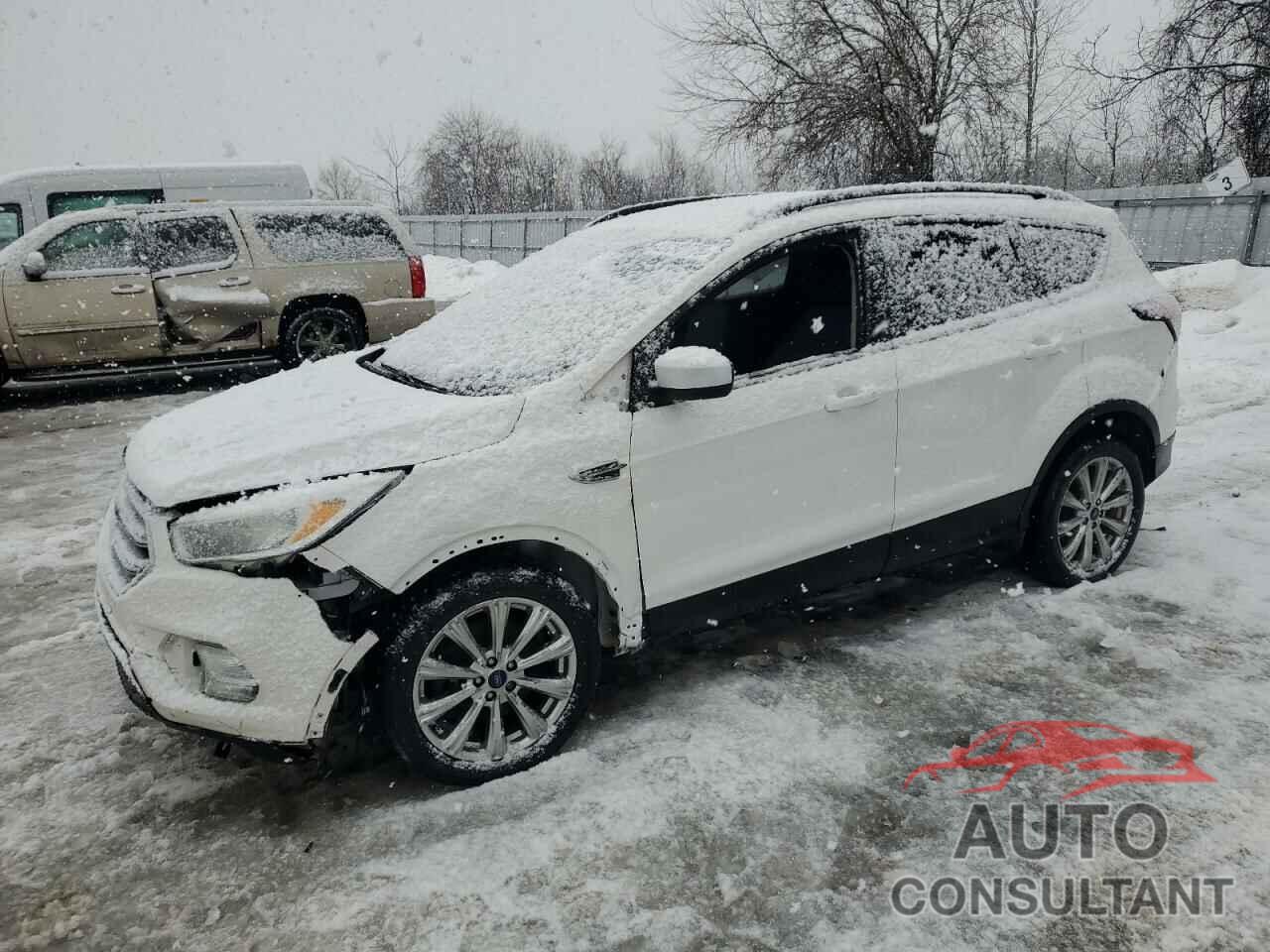 FORD ESCAPE 2017 - 1FMCU9G99HUD31136