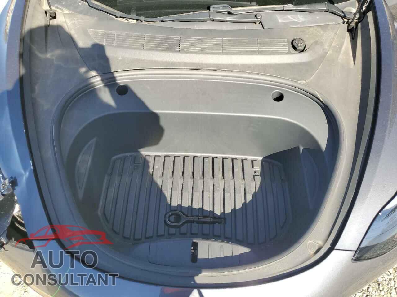 TESLA MODEL 3 2021 - 5YJ3E1EA4MF041910