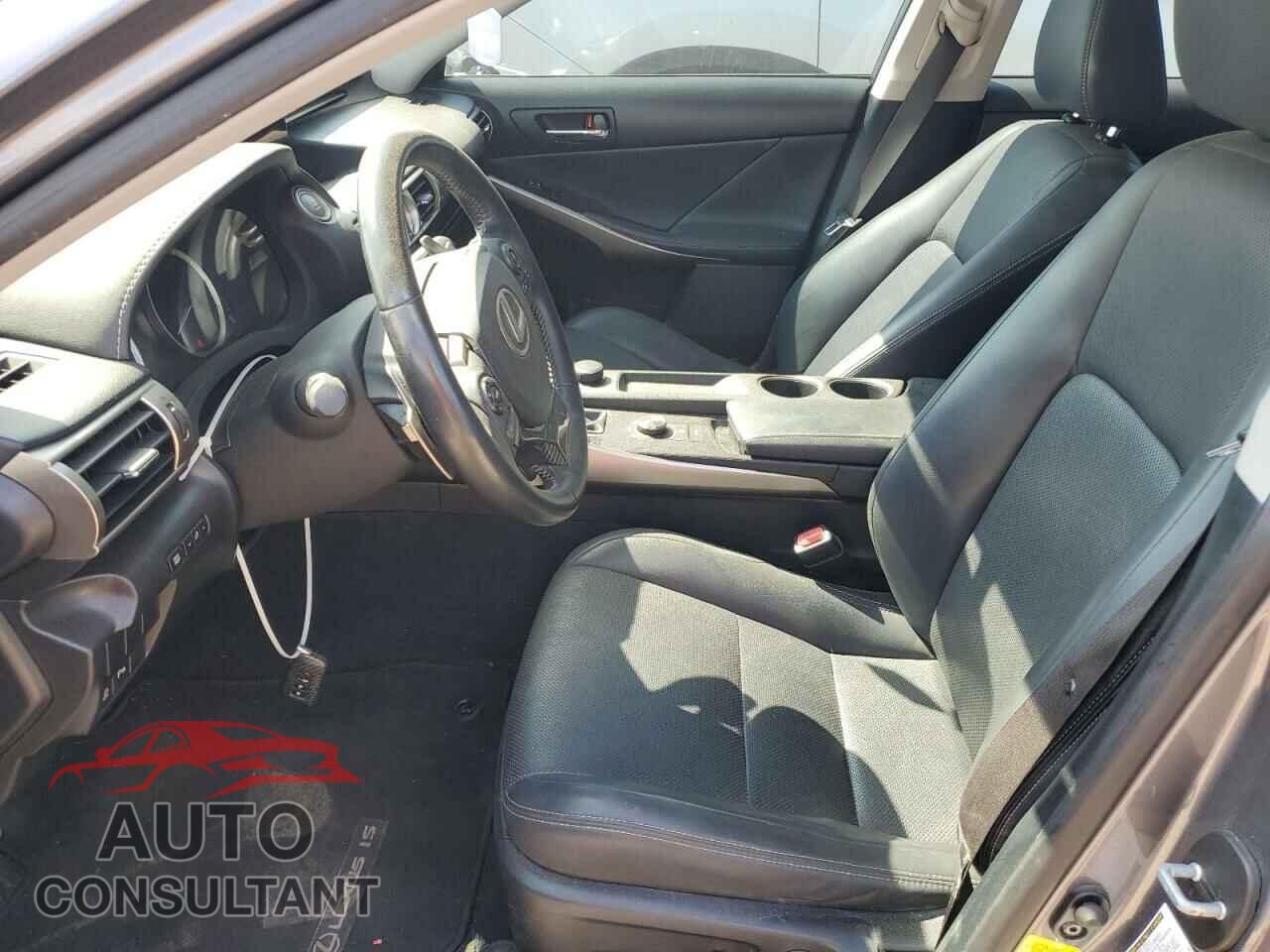 LEXUS IS 2015 - JTHBF1D29F5052455