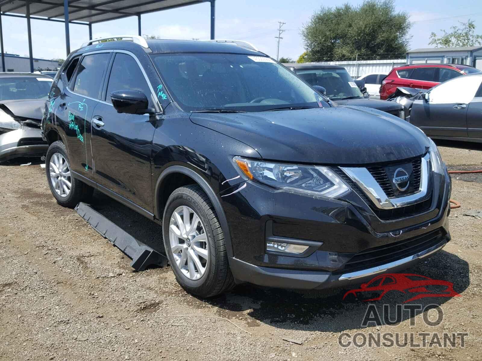 NISSAN ROGUE S 2017 - KNMAT2MT1HP604011