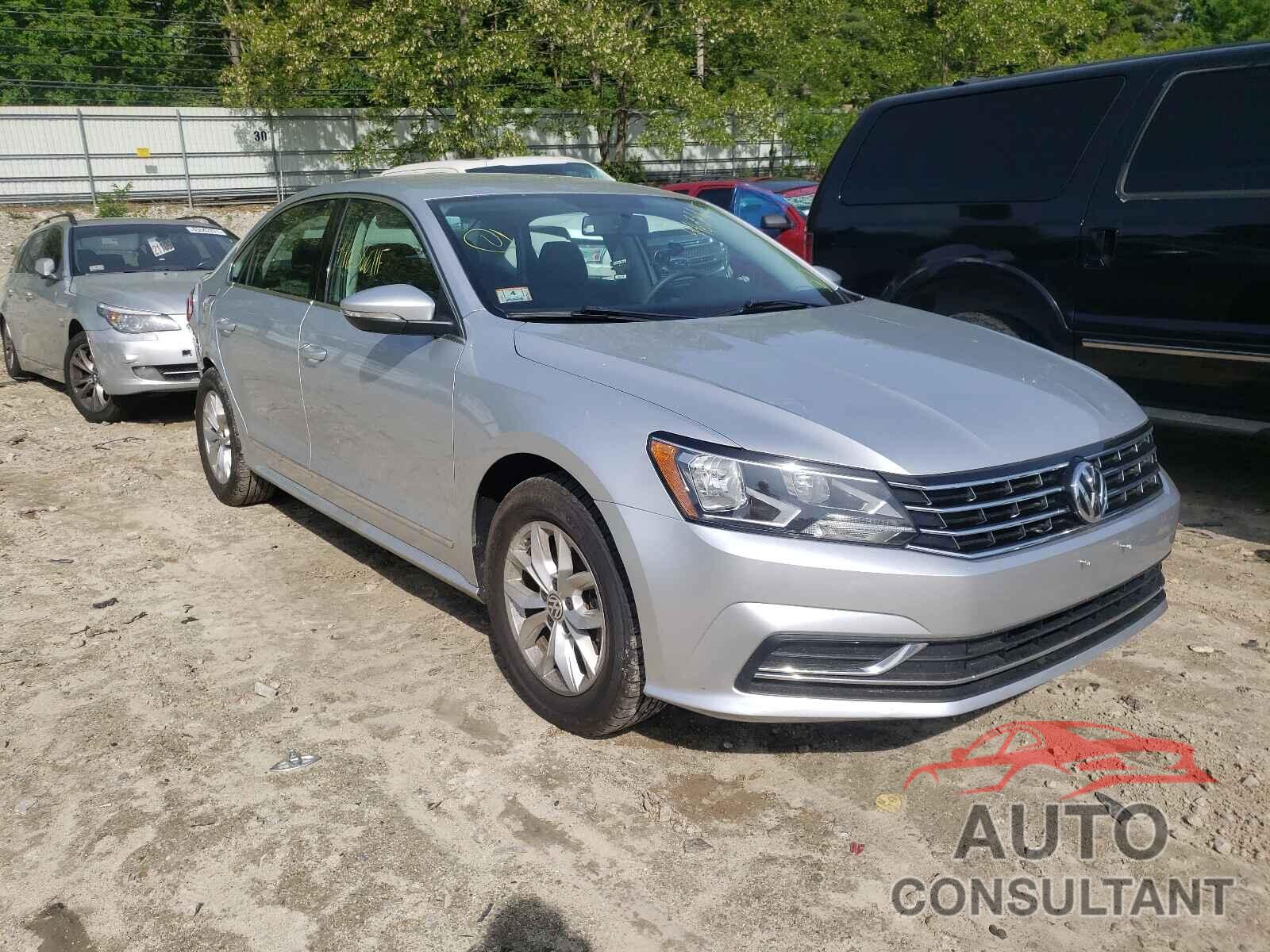 VOLKSWAGEN PASSAT 2016 - 1VWAT7A36GC016156