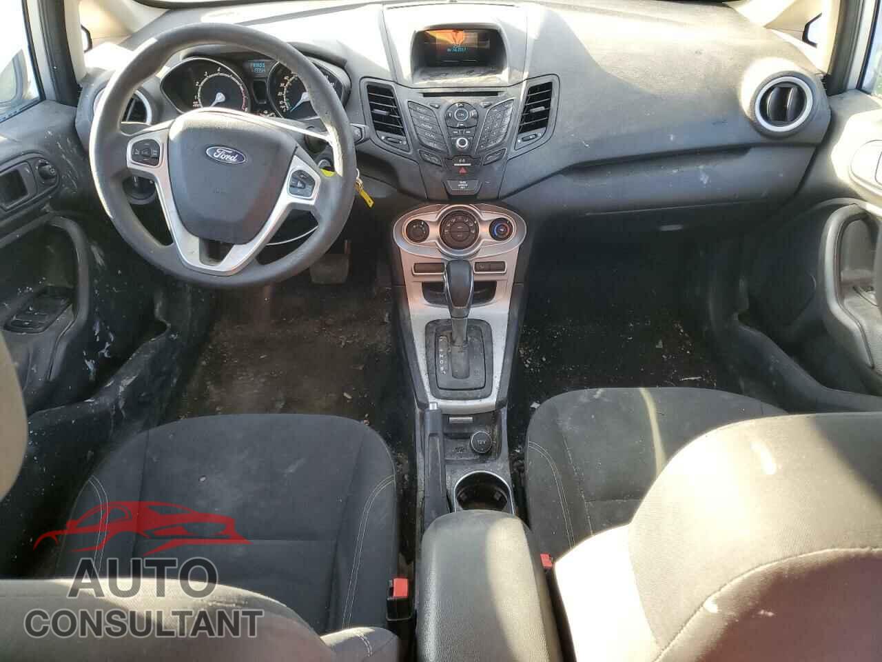 FORD FIESTA 2017 - 3FADP4EJ7HM110158