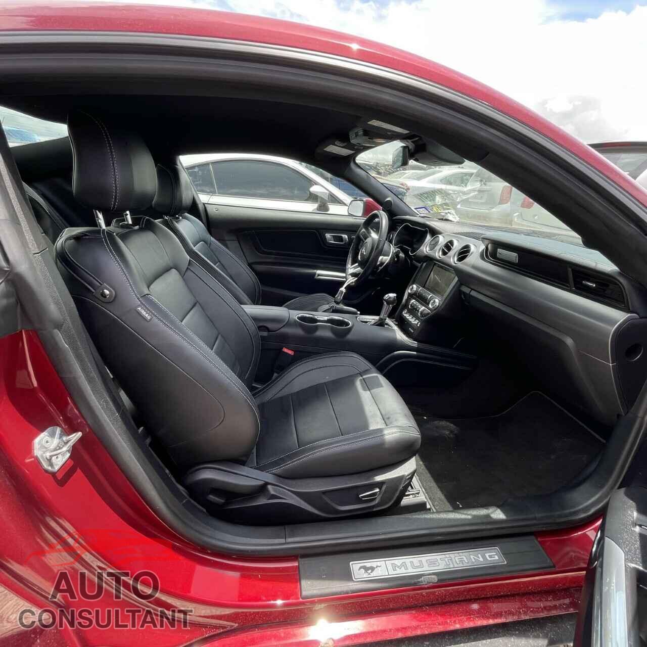 FORD MUSTANG 2018 - 1FA6P8TH2J5106014