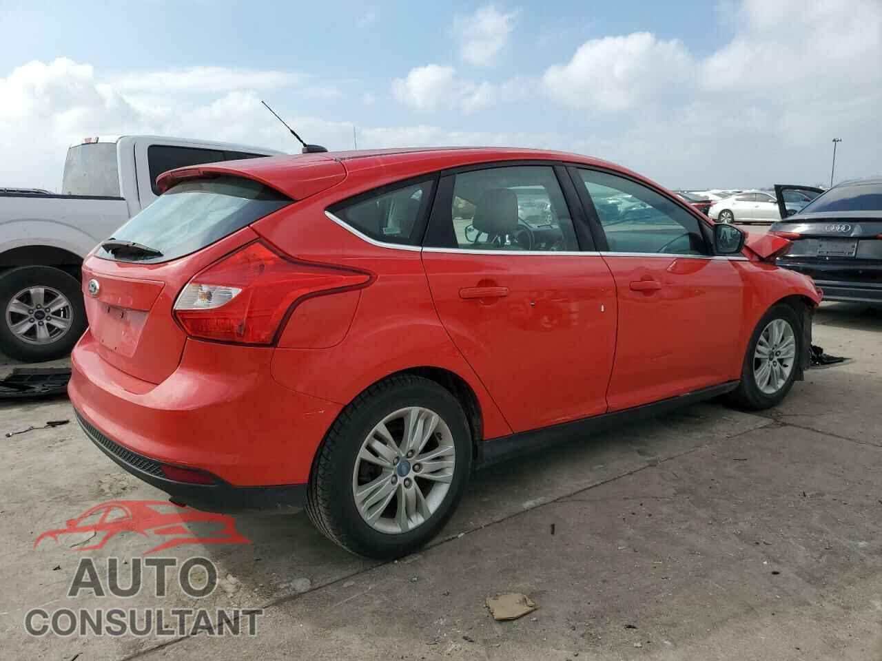FORD FOCUS 2012 - 1FAHP3M27CL333476