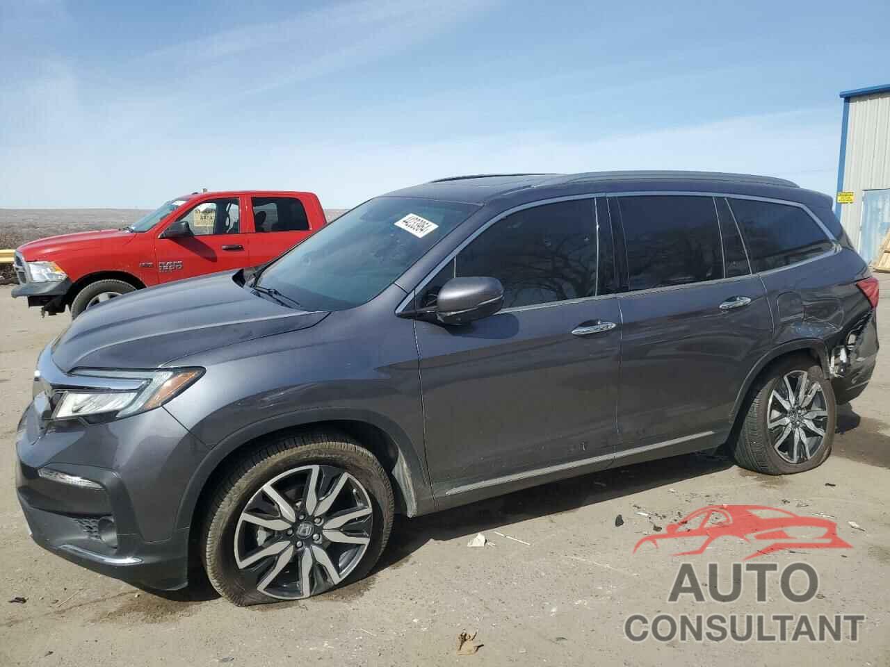 HONDA PILOT 2019 - 5FNYF6H91KB101625