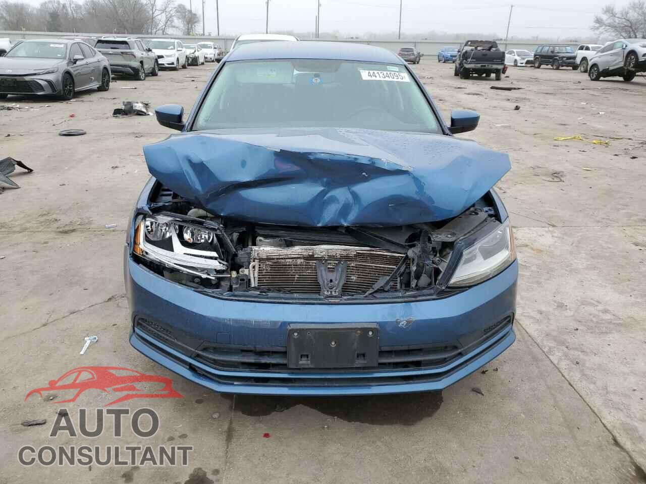 VOLKSWAGEN JETTA 2017 - 3VW2B7AJ8HM255018