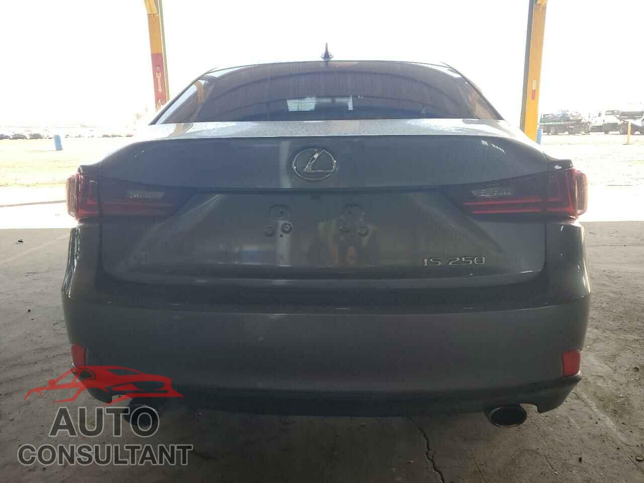 LEXUS IS 2014 - JTHBF1D21E5032179
