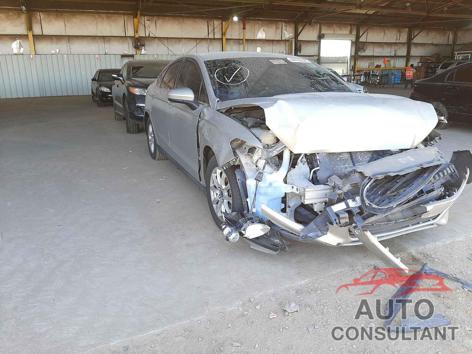 FORD FUSION 2016 - 3FA6P0G70GR152255