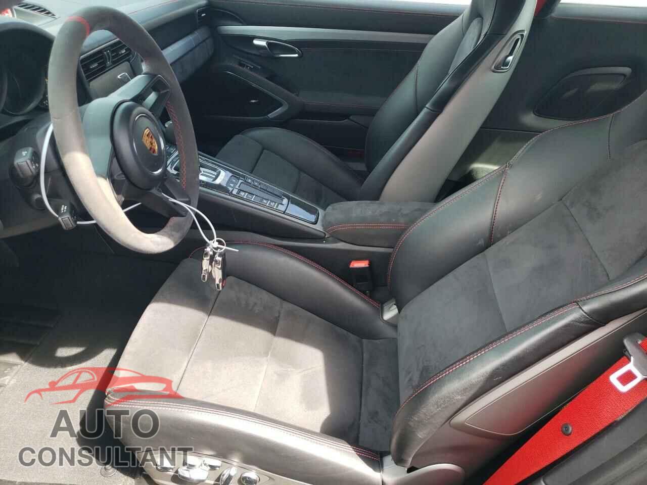 PORSCHE 911 2018 - WP0AC2A93JS174462