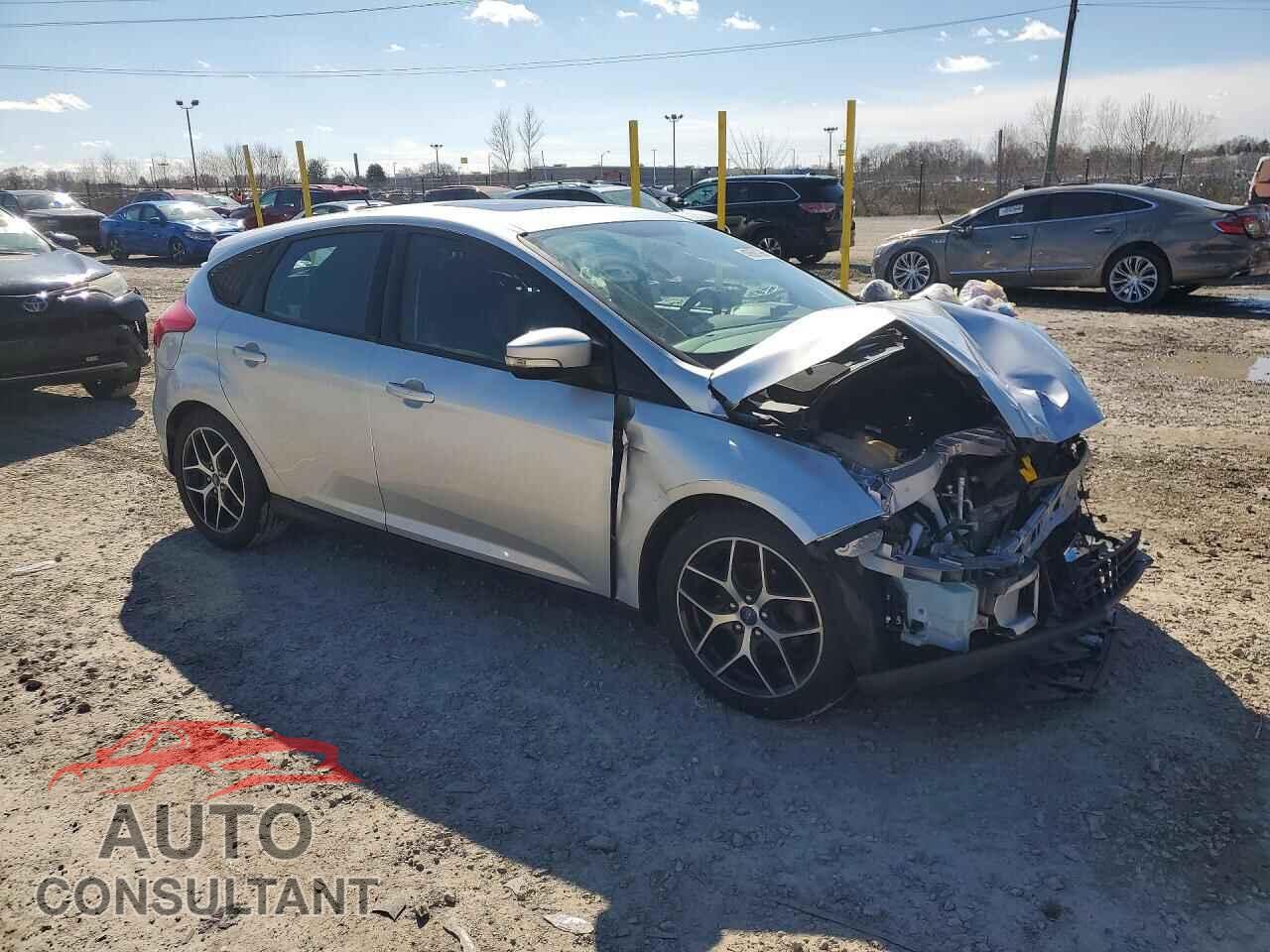 FORD FOCUS 2017 - 1FADP3M22HL326764