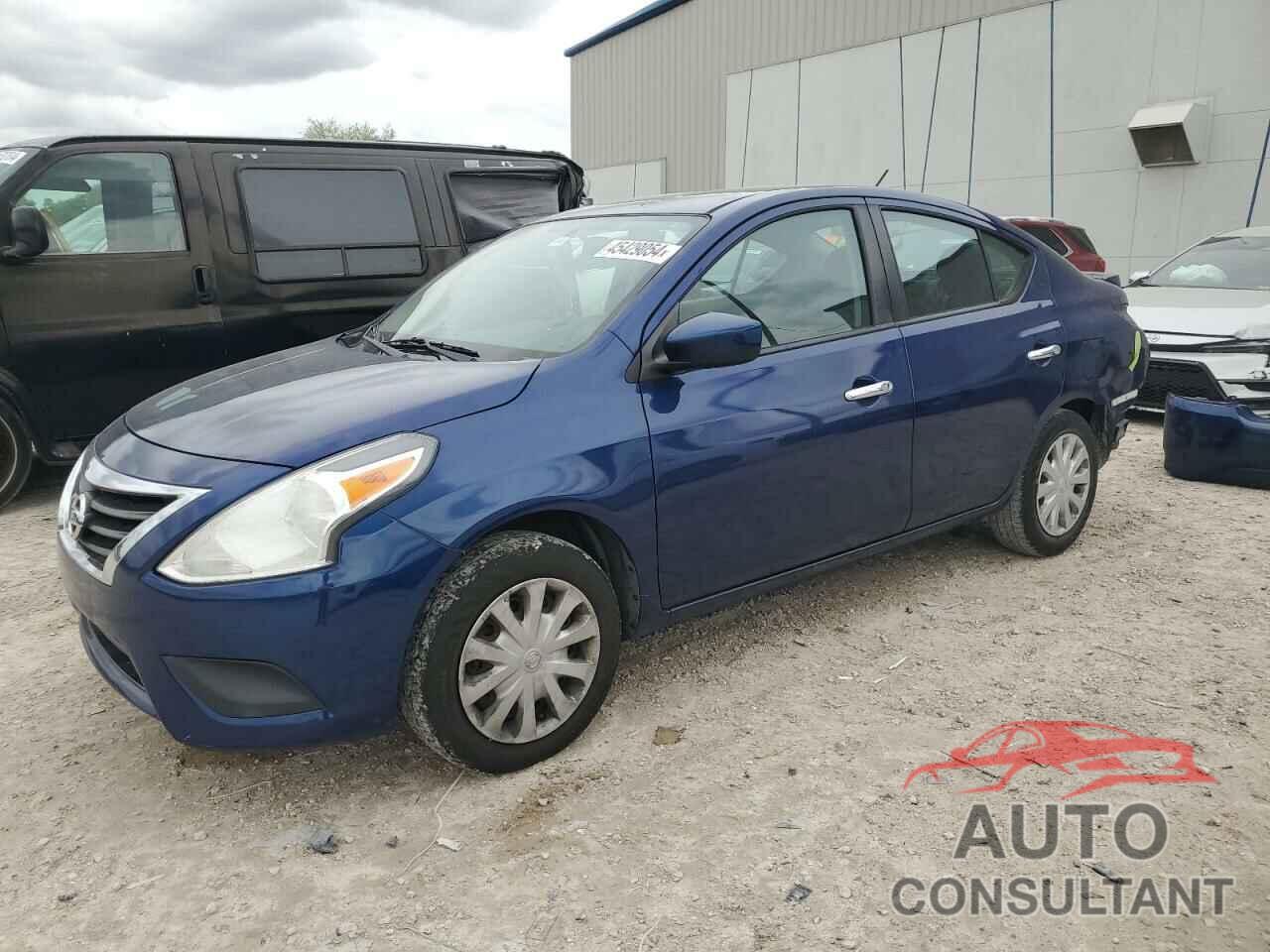 NISSAN VERSA 2018 - 3N1CN7AP5JL805776